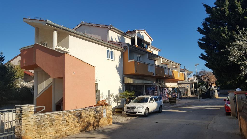 Apartment Koruna Medulin Exterior photo